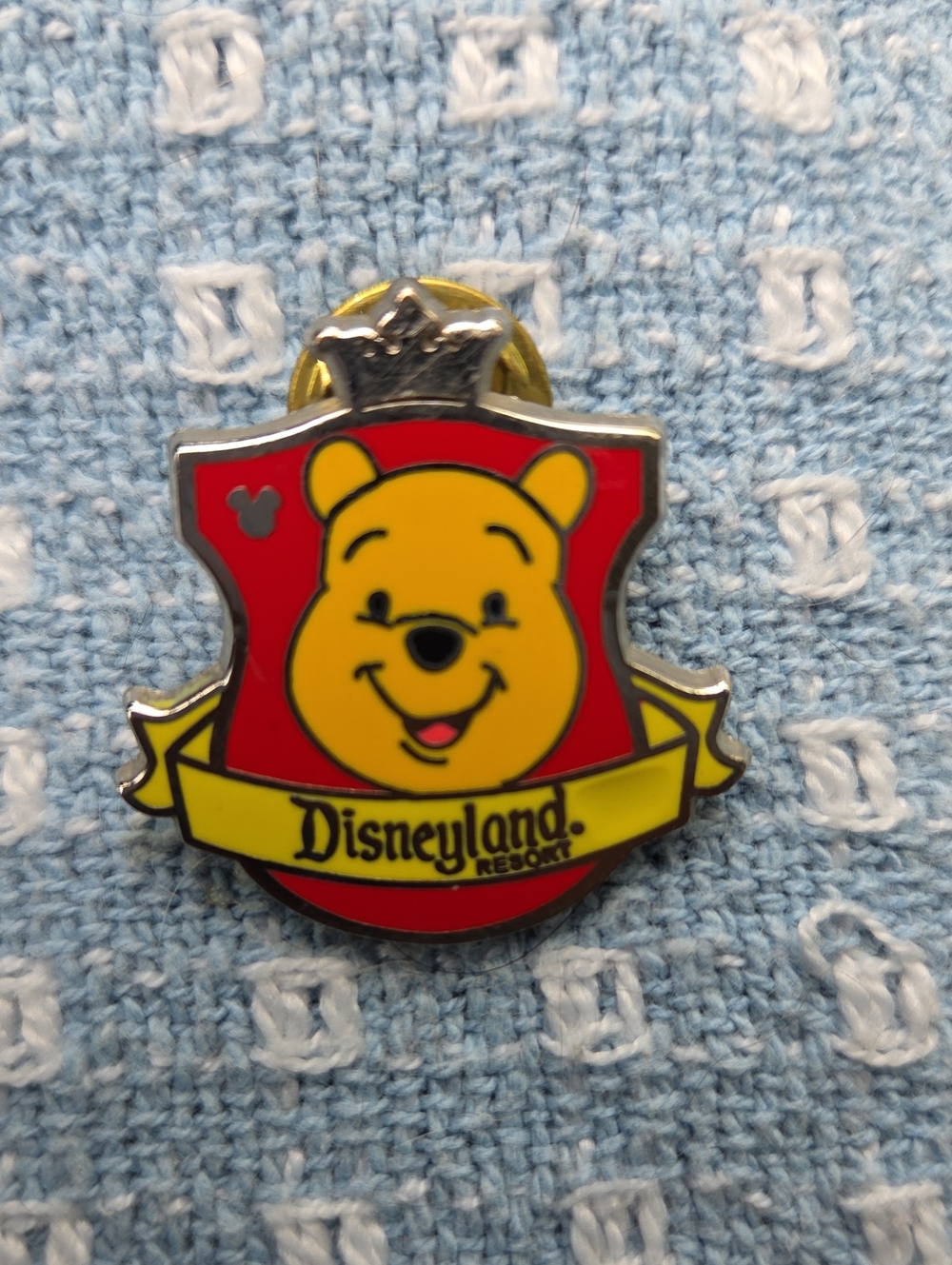 Disney Resort 2012 Hidden Mickey Series. Crest Collection. Unisex.
